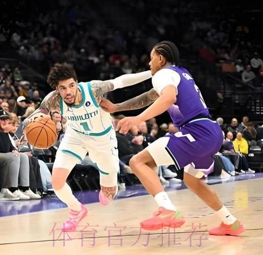 鲍尔17+5+5黄蜂9人上双150-95狂胜爵士55分