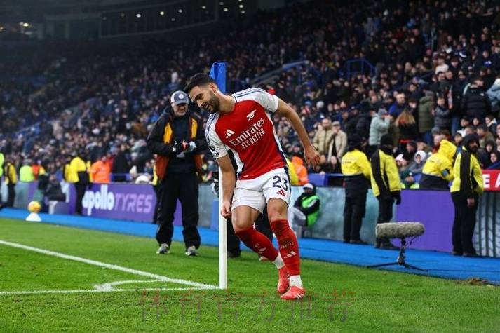 午间新闻速递:裤袜退出国家队 阿森纳签下梅里诺 午间新闻速递:裤袜退出国家队 阿森纳签下梅里诺